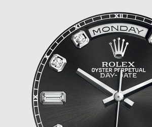 The 36 mm replica Rolex Day-Date 36 118239 watches have black dials.