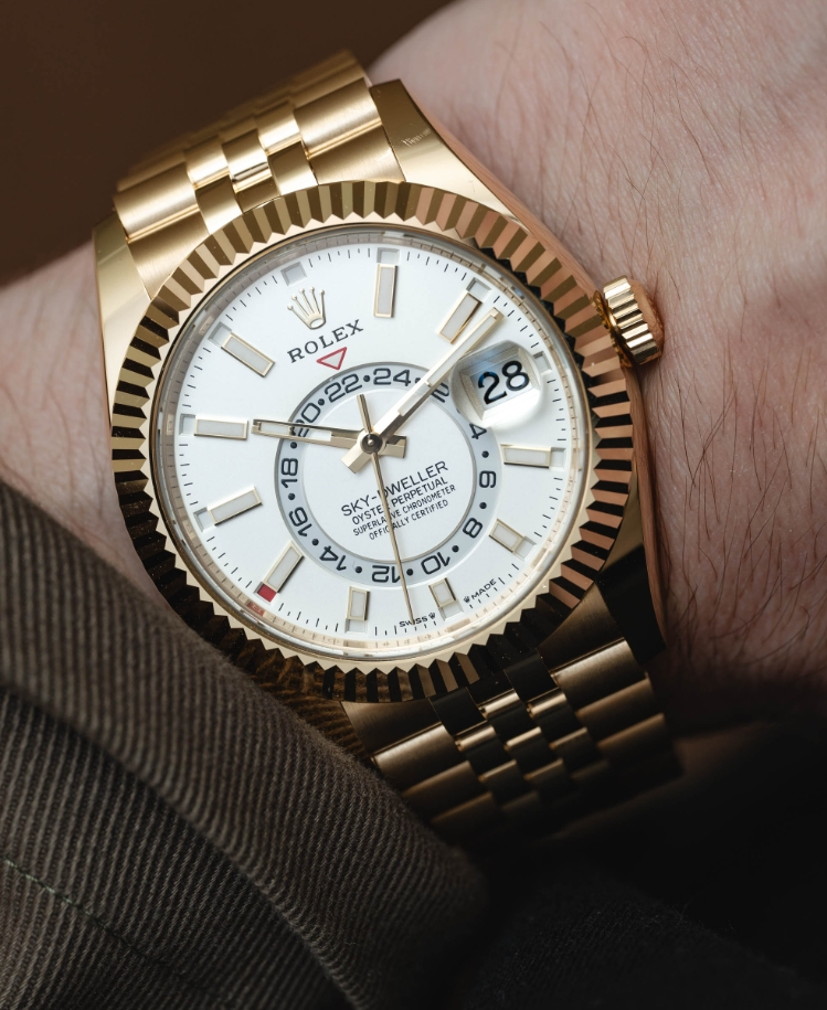 High Quality Replica Rolex Sky-Dweller 336938 18K Yellow-Gold Watches UK